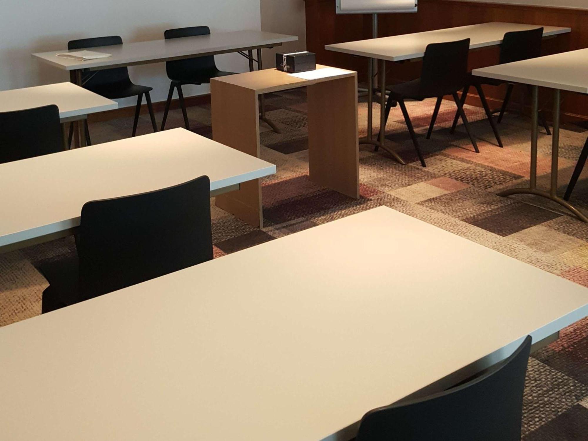 Ibis Saint-Omer Centre Luaran gambar