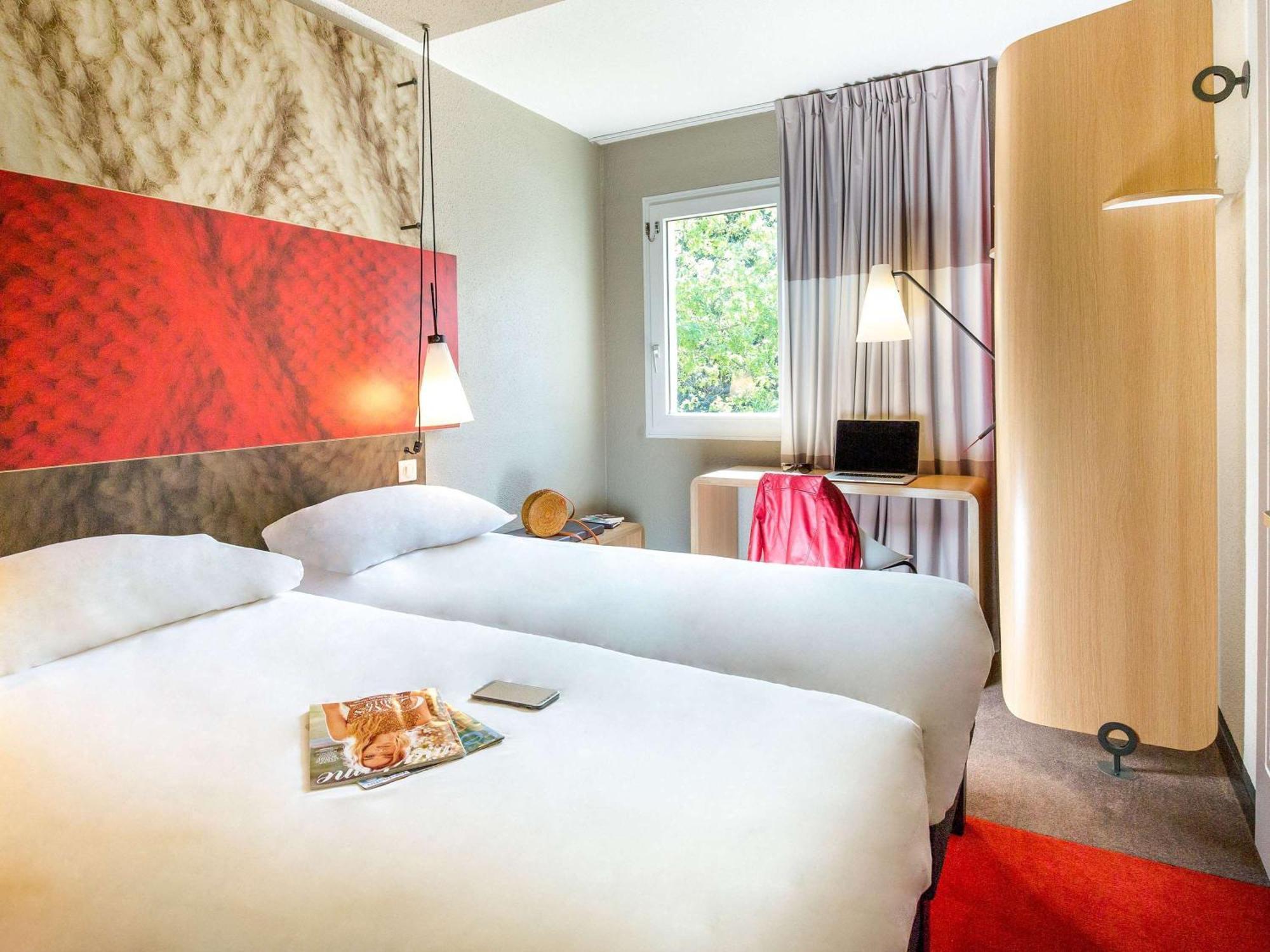 Ibis Saint-Omer Centre Luaran gambar